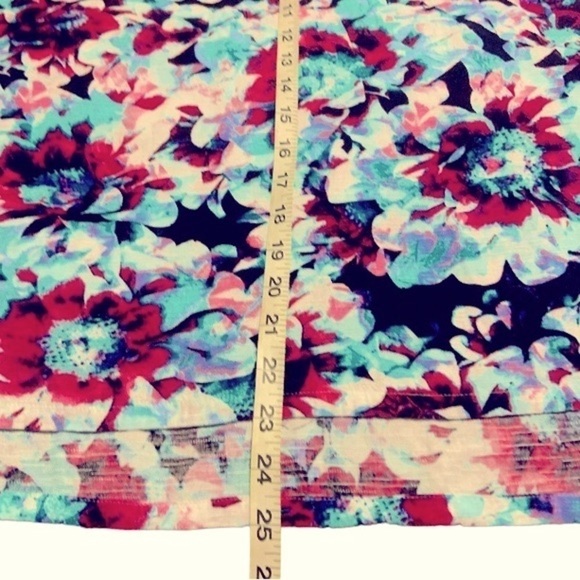 🌺NEW‼️EAST 5TH ABBY FLORAL MULTI SHORT SLEEVE OVERSIZED FLOWY BLOUSE TOP NWOT - Picture 7 of 7